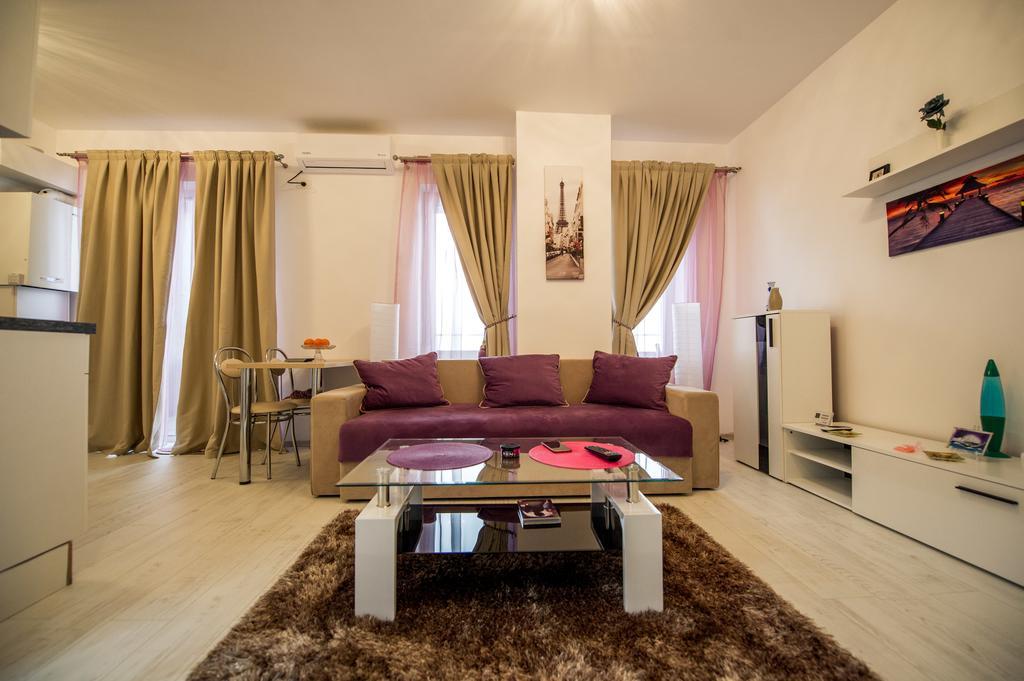 מאמאיה Apartament Criss Lotus מראה חיצוני תמונה